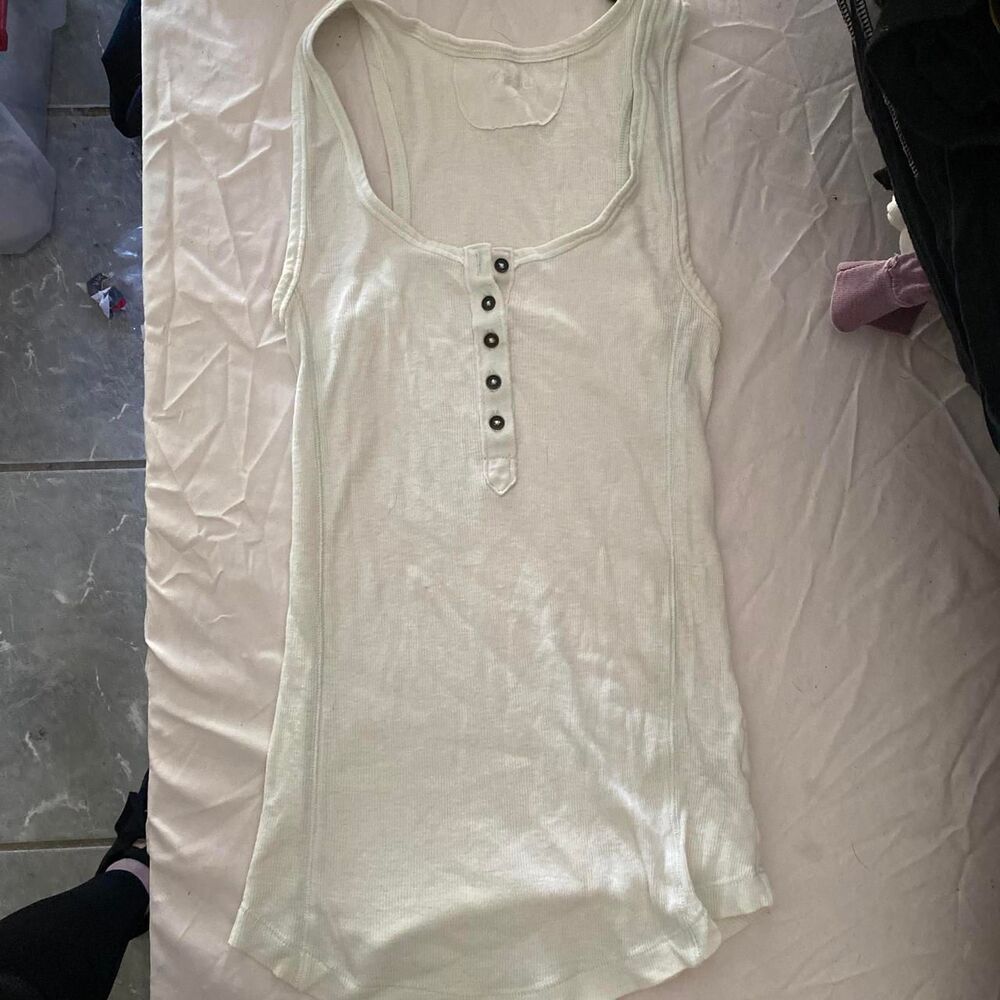 Mudd-clothing Women's Pale Seafoam Green Henley Style Tank